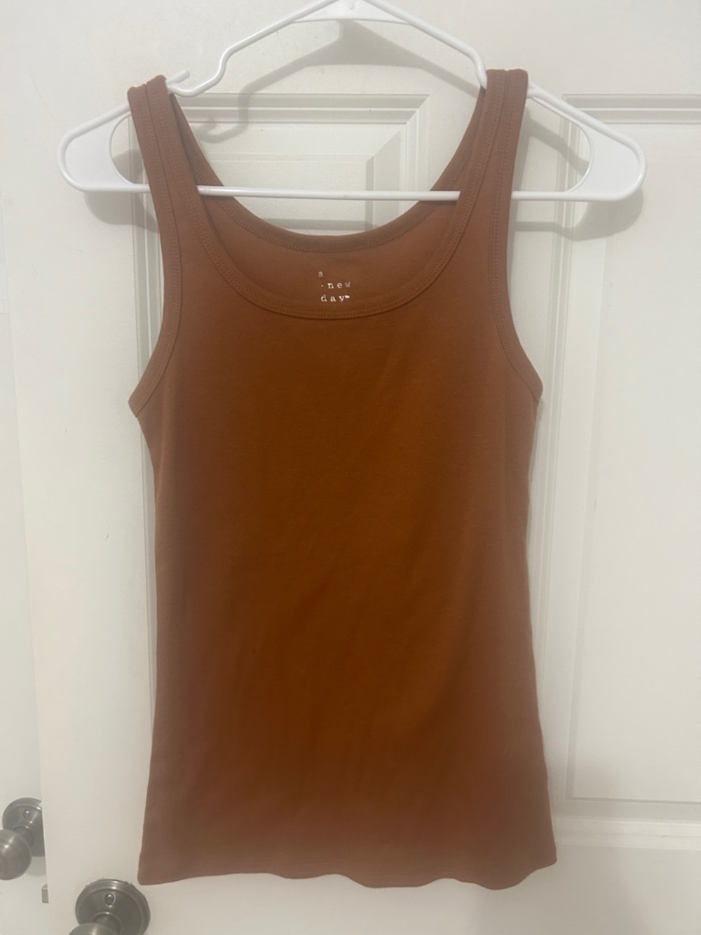 a new day Rust Brown Ribbed Tank Top size XS round scoop neck - Picture 3 of 5